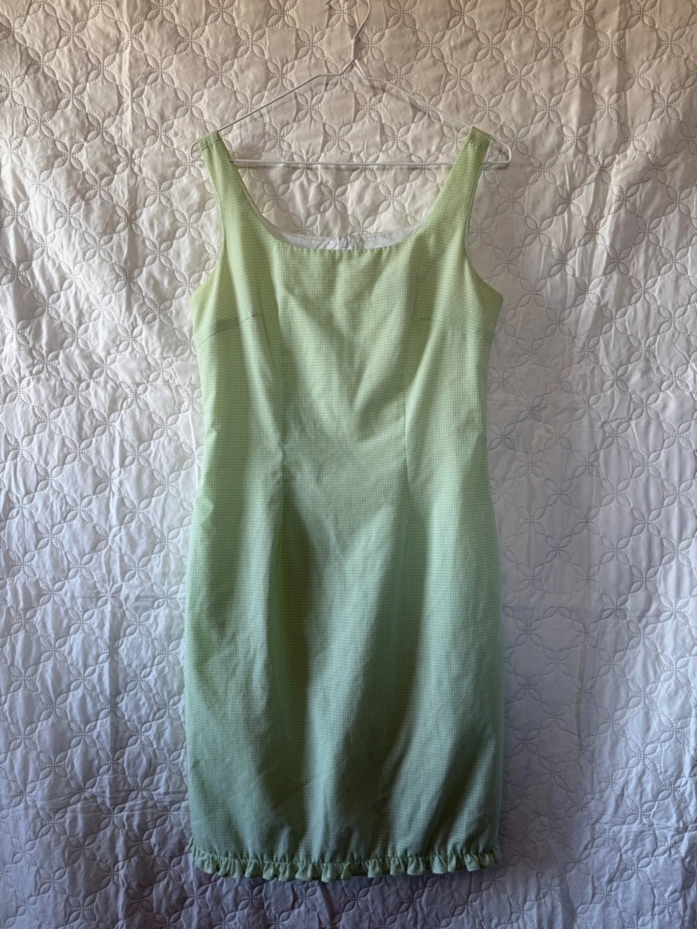 Tailor B. Moss Light Green Sleeveless Shift Dress